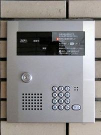 ブールデリエール外苑 オートロック　写真