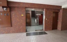 更輝夏目坂マンション エントランス