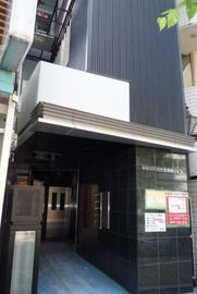 神楽坂料飲組合ビル エントランス