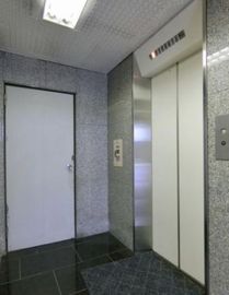 第二松本ビル エレベーター