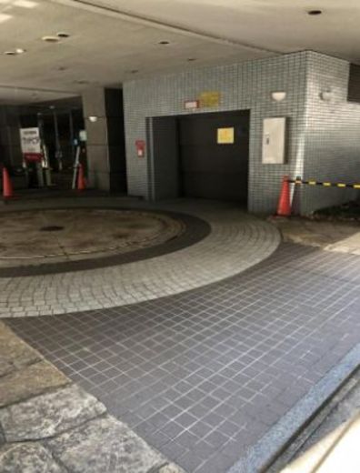 ヤハギ湊ビル 駐車場　写真
