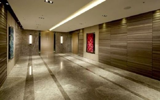 AKASAKA K-TOWER エントランスホール　写真