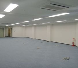COSMICビル 室内