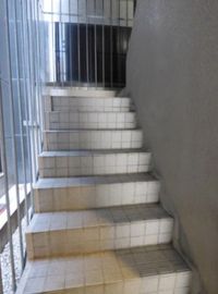 朝日ビル(小伝馬町) 階段