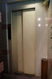 RISE新橋 エレベーター