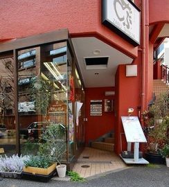 青山グリーンプラザビル エントランス