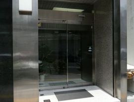赤坂見附アネックス エントランス　写真