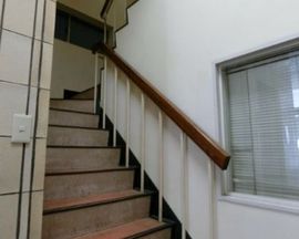 SEC日本橋ビル 階段　写真