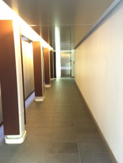 松岡第二銀緑館 通路　写真