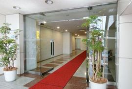 石川LKビル エントランス