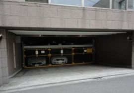 LunaRossa南青山(事務所) 駐車場