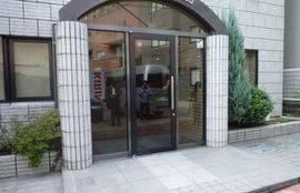 新宿オークビル エントランス　写真