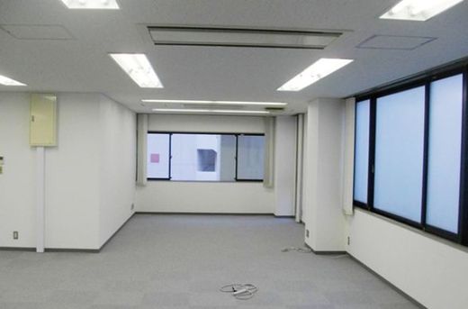 IXOSビル オフィス　画像