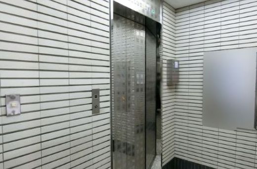 日宝銀座Kビル エレベーター