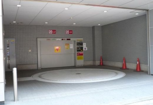 Daiwa芝大門ビル 駐車場　写真