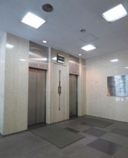 神田システムビルディング エレベーター