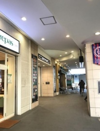 笹塚高架下店舗 建物　写真