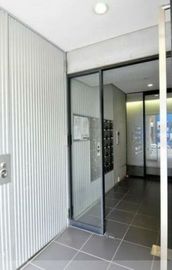 B-WALL神保町ビル エントランス　画像